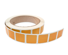Orange firkantede 20mm klistermærker på rulle 1000 stk.